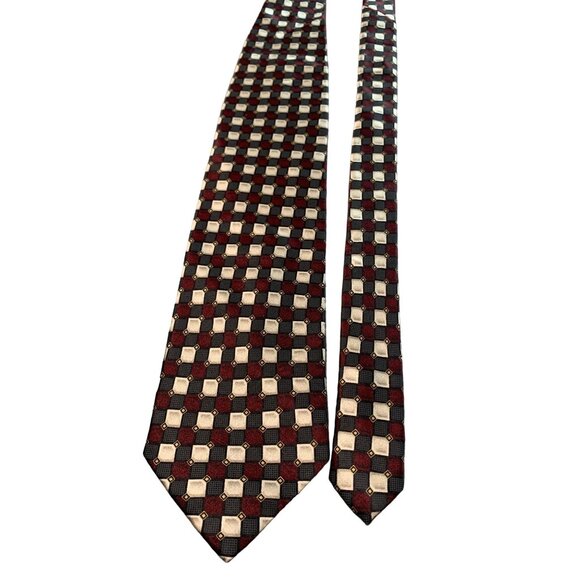 Knightsbridge Mens Silk Tie Red Black Geometric Pattern Silk Necktie - Picture 1 of 5